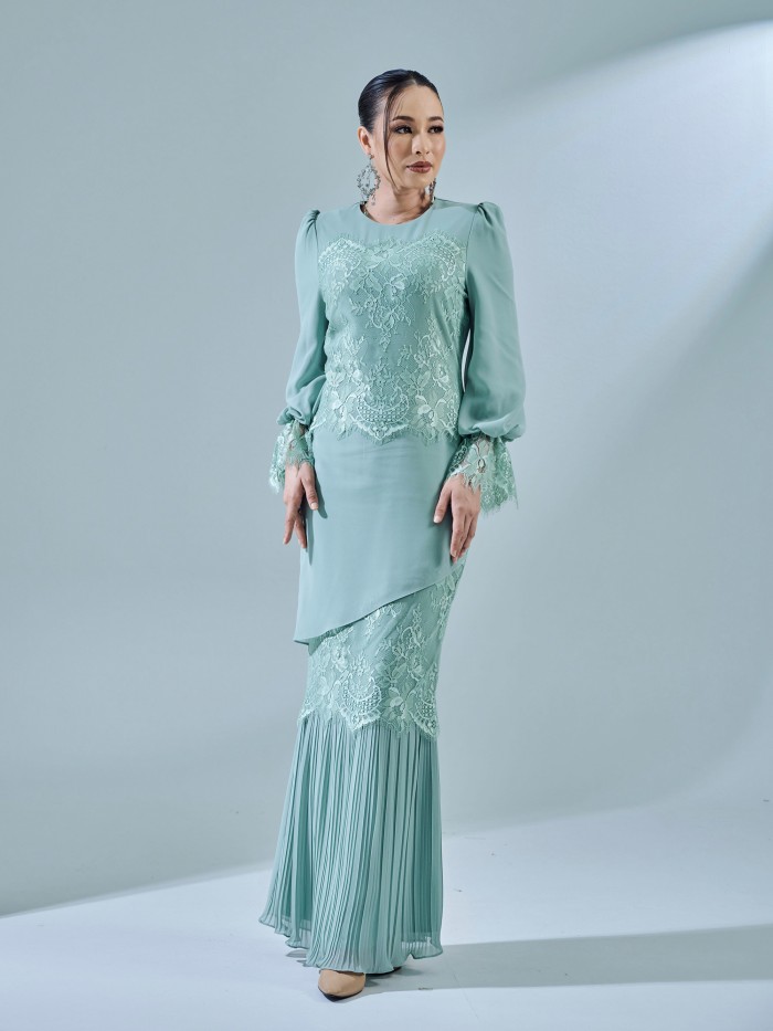 ARISSA DRESS - SAGE GREEN