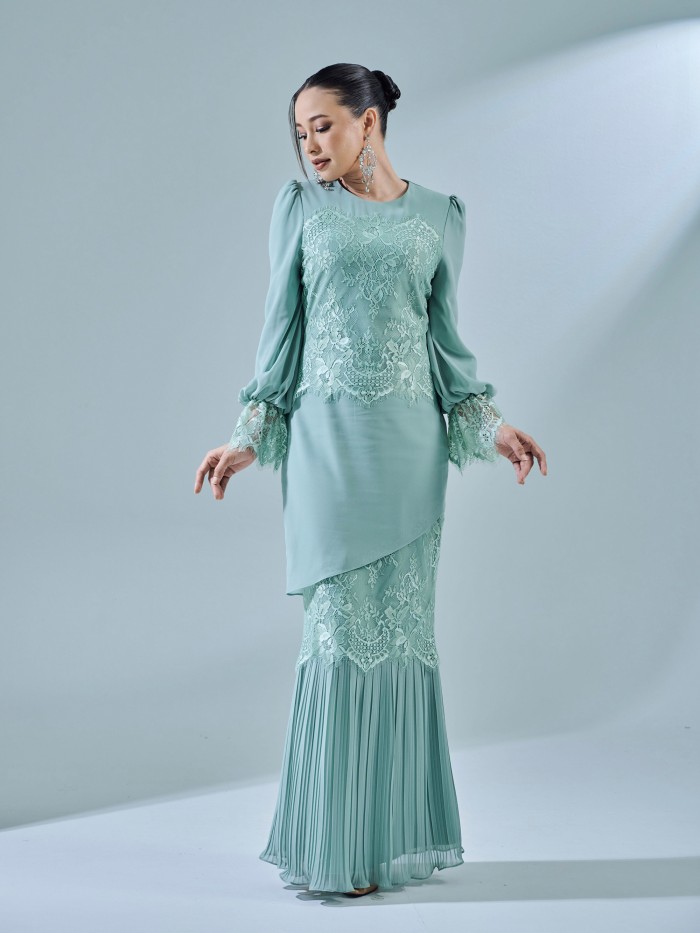 ARISSA DRESS - SAGE GREEN