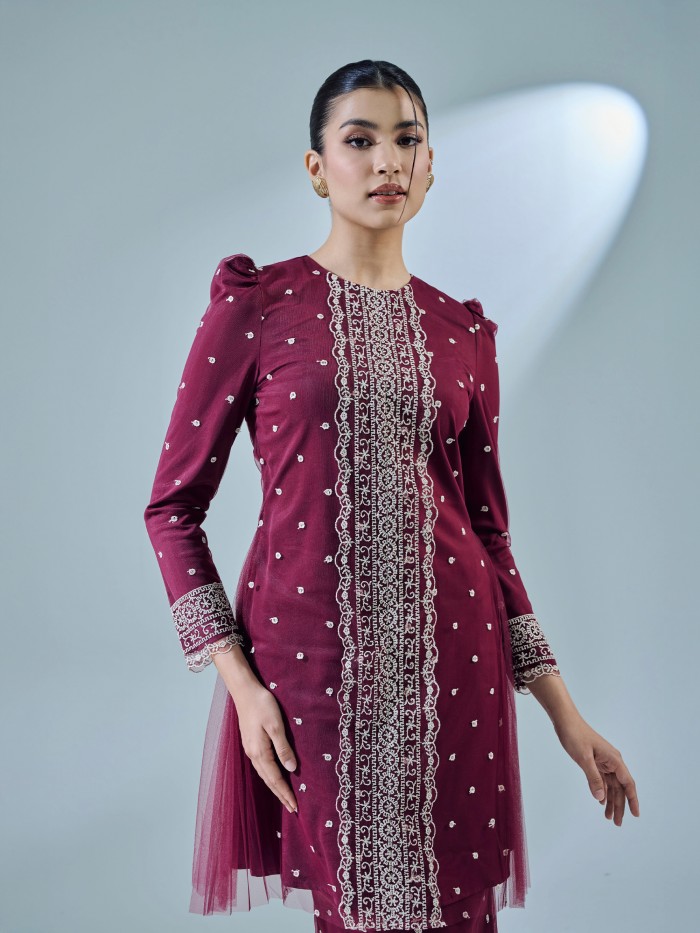 ELBRINA KURUNG - BURGUNDY