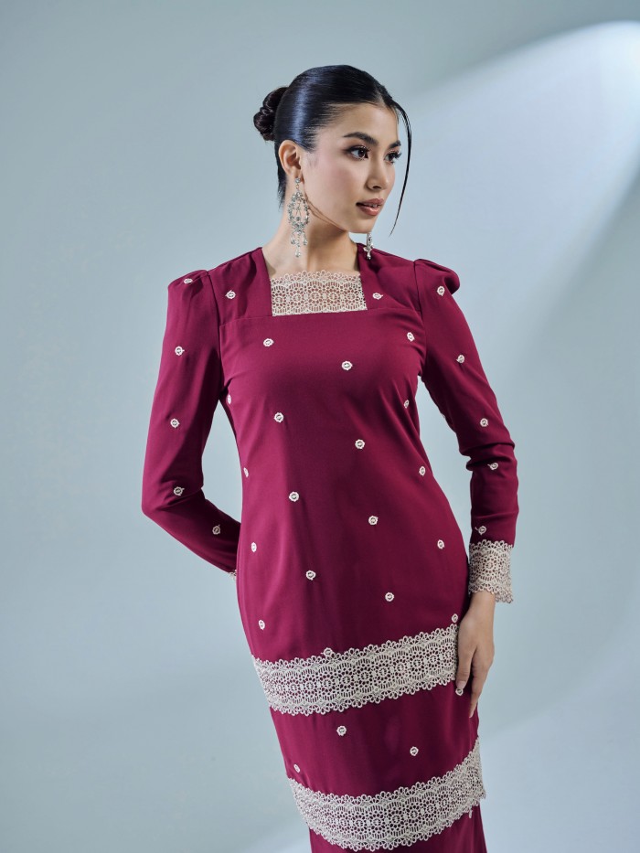 HELLYNA KURUNG - BURGUNDY