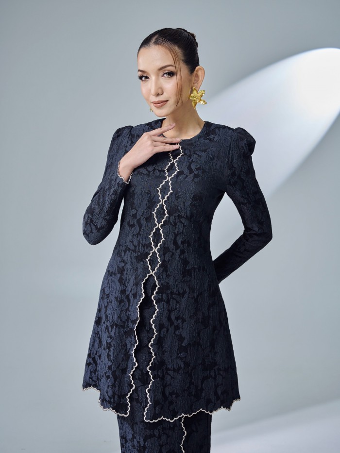 ISWANA KURUNG - BLACK