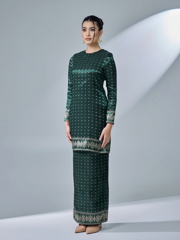 JAMILA KURUNG - EMERALD