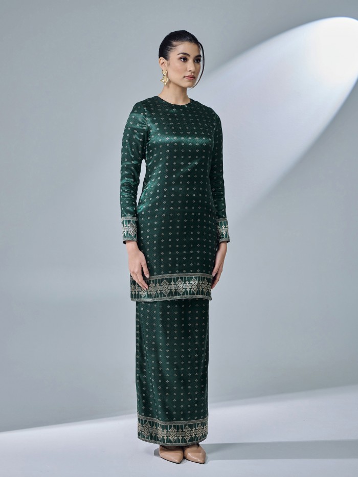 JAMILA KURUNG - EMERALD