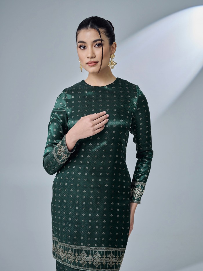 JAMILA KURUNG - EMERALD