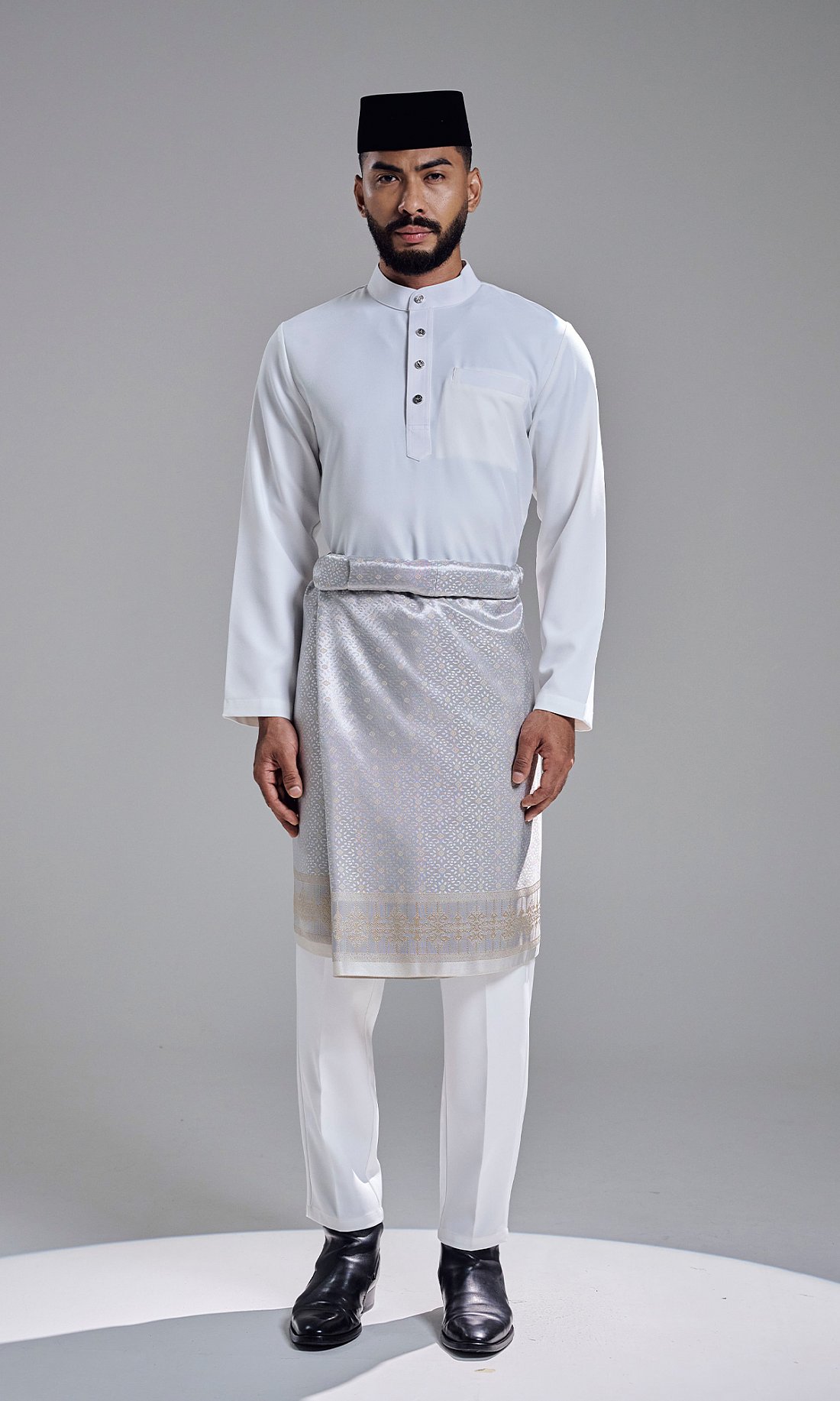 KHAREEF BAJU MELAYU - OFF WHITE KHAREEF BAJU MELAYU - OFF WHITE