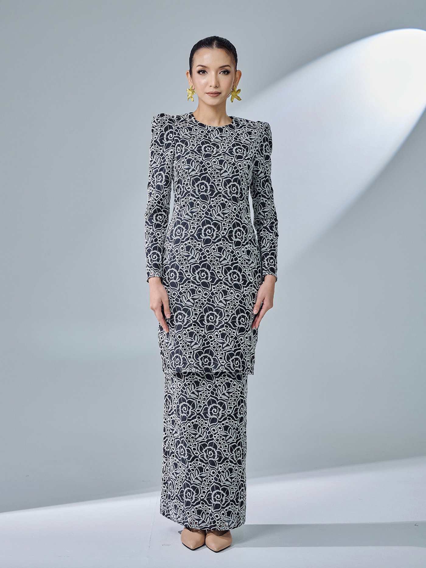 LAURYN KURUNG - BLACK LAURYN KURUNG - BLACK