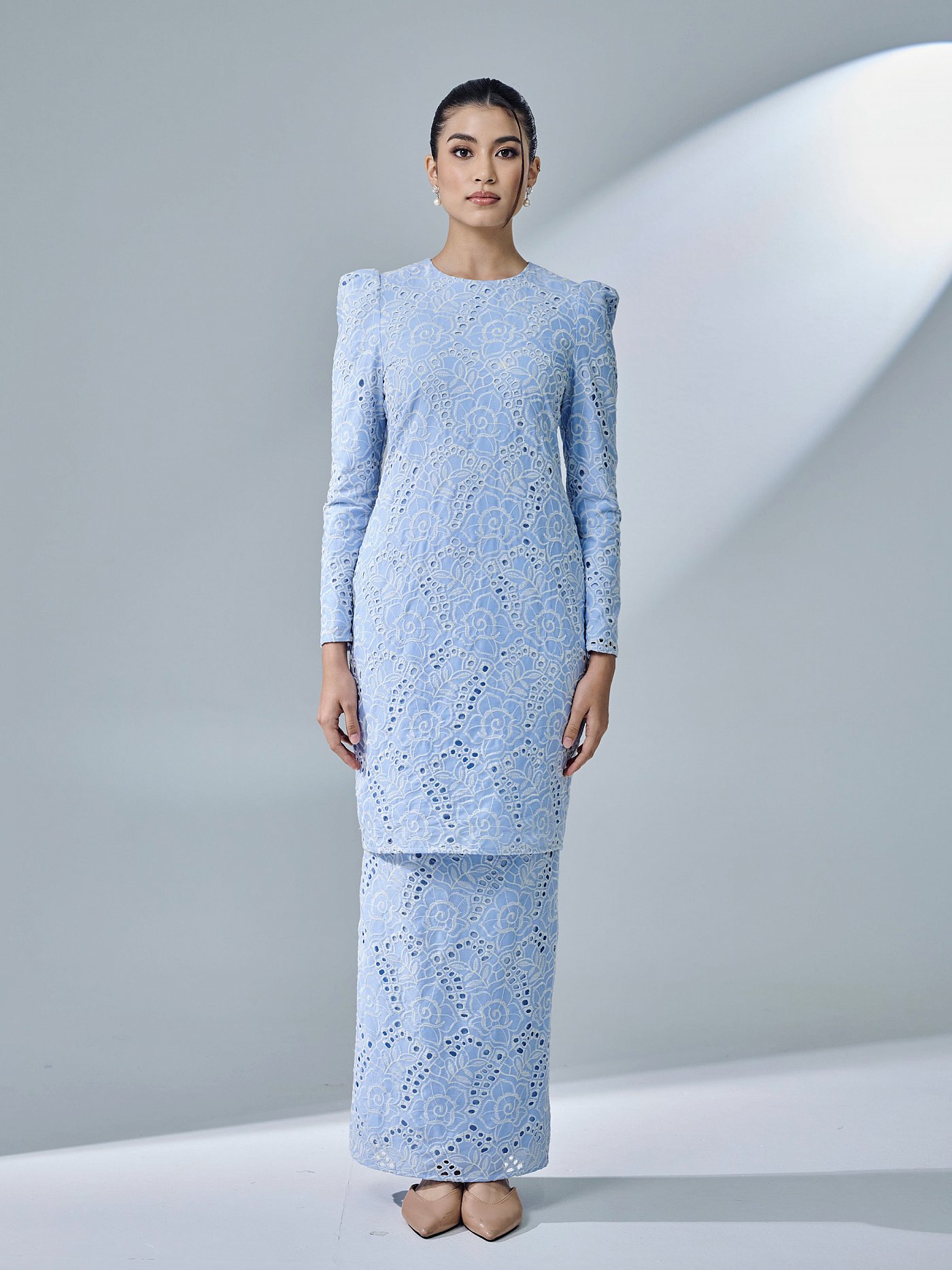 LAURYN KURUNG - LAURYN KURUNG -